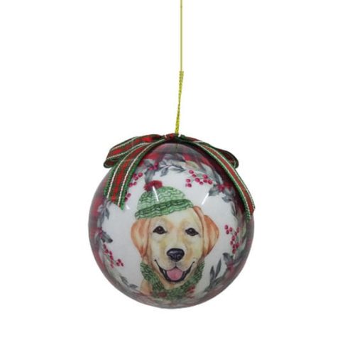 Julekule med labrador hund med hatt. Diameter 7,5 cm.