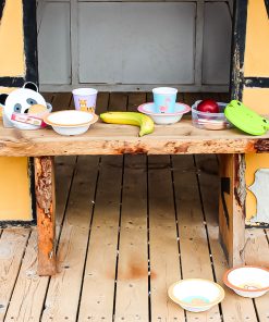 madkasser og melamin tallerkner