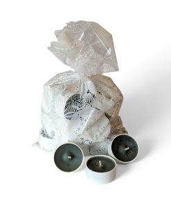 Teelichter, DUNKELGRÜN in weißem Plastikbecher. Beutel mit 20 Stück.