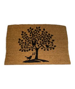 Dørmatte av kokos med tre med fuglehus. Måler 39 x 59 cm.