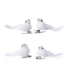 Fugler til dekorasjon i hvit med glitter. Plastfugler. 4 stk. med fjær og klyper. Til juletreet.