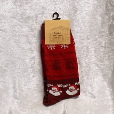 Weihnachtssocken für Erwachsene. Rot mit Schneeflocken, Weihnachtsbäumen und Weihnachtsmann, Größe 42 - 46