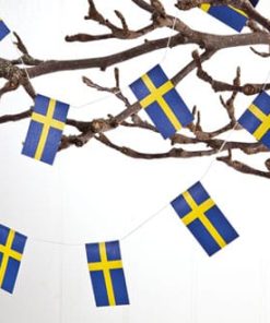 2 styk svenske flagranker som er to meter lange til fest og på juletræ