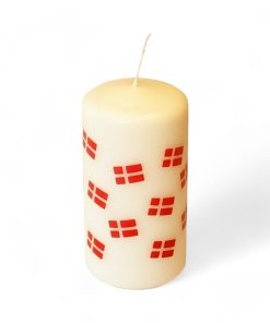 fødselsdagslys med dannebrogsflag der måler 5