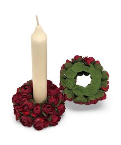 bordeauxfarvede lyskranse med rosenknopper til stearinlys og fester