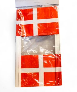 dannebrogsflag a5 i papir og plastpind til pynt til fester og fødselsdage