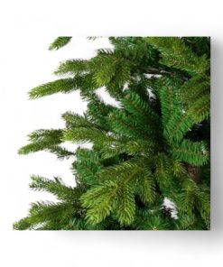 nærbillede af kunstig juletræ