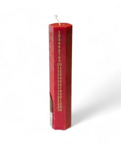 rød kalenderlys som spindelvævslys ø5 og 25 centimeter