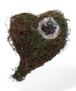 Gravpynt. Skrå flethjerte med lidt mos. 19 cm.