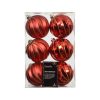 pakke med seks styk plastik julekugler i rød med riller og glitter i ø 8 centimeter