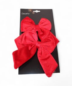 to røde velour sløjfer på 17 centimeter