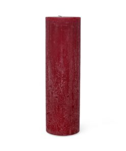 mørkerød rustikt bloklys 20 centimeter høje og 6 centimeter i diameter gennemfarvede