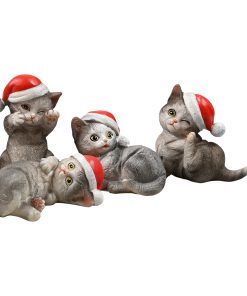 4 søde katte med nissehuer til julelandskaber