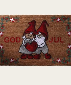 kokos jule dørmåtte med nissepar med hjerte og flagguirlander og god jul