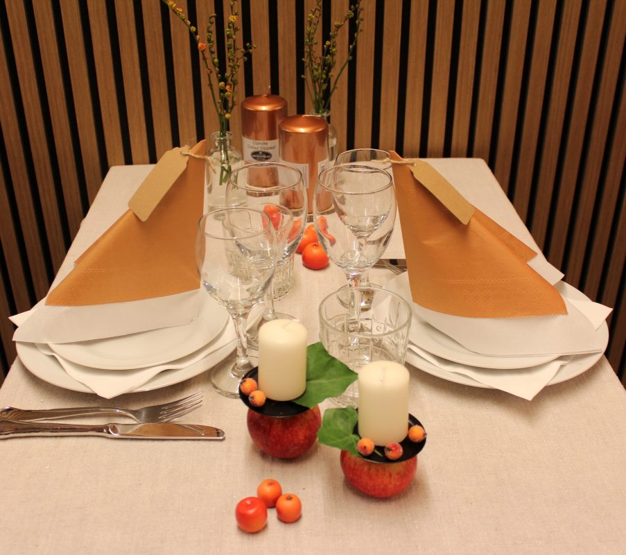 Borddækning ved kobberbryllup