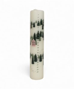 råhvidt kalenderlys med huse i skov 5 x 24 centimeter