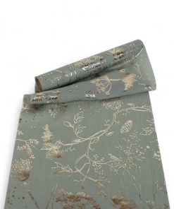 grøn gennemsigtig bordløber til jul med grenpynt i sølv 300 x 28 centimeter