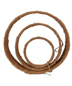 sæt med tre runde kranse i sisal til dekorationer på 20, 30 og 40 centimeter