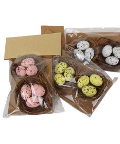 tre x to fuglereder med plettede æg til påskepynt