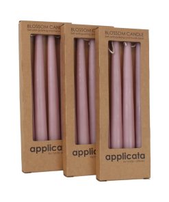 12 styk gammelrosa stagelys på 24 centimeter og 7 brændetimer