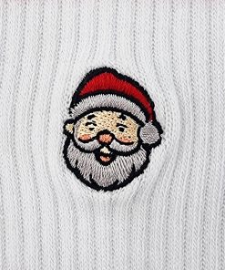 Motiv af julemand tæt på på hvid strømpe