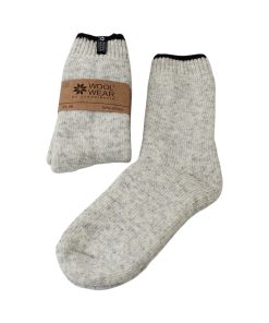 ensfarvet grå uldsokker med sort ribkant og norsk flag i størrelse 35-38